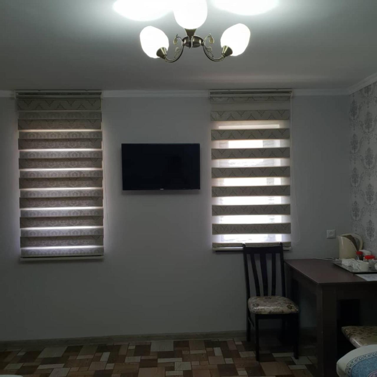 Datka Guest House Naryn Bagian luar foto