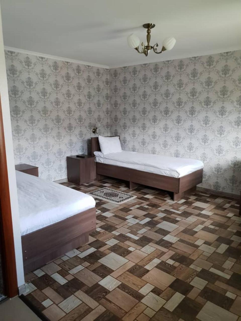 Datka Guest House Naryn Bagian luar foto