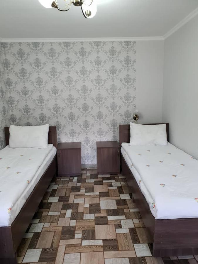 Datka Guest House Naryn Bagian luar foto